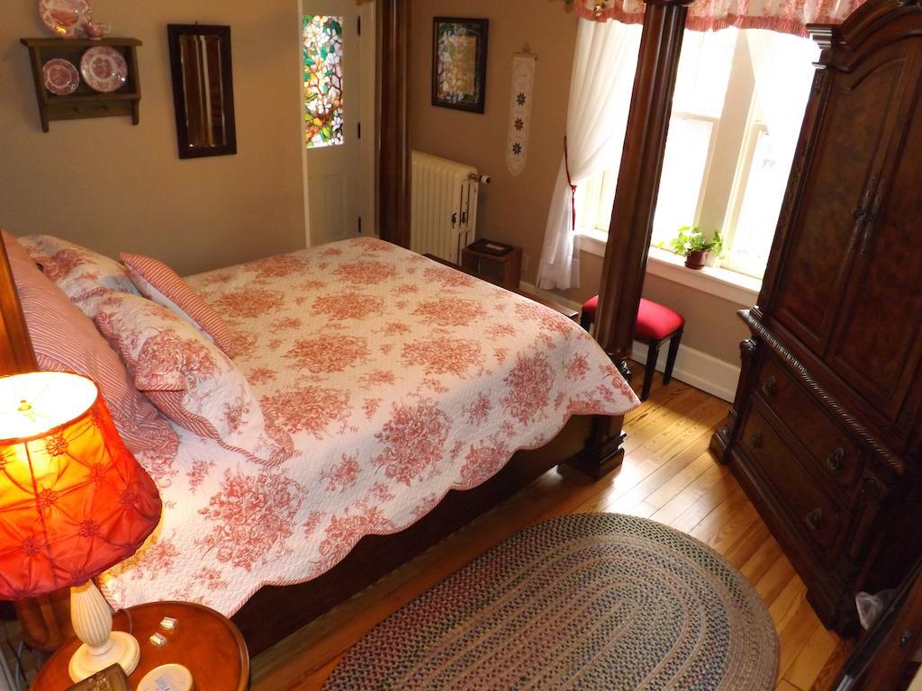 The Patriot House Bed & Breakfast Annville Room photo